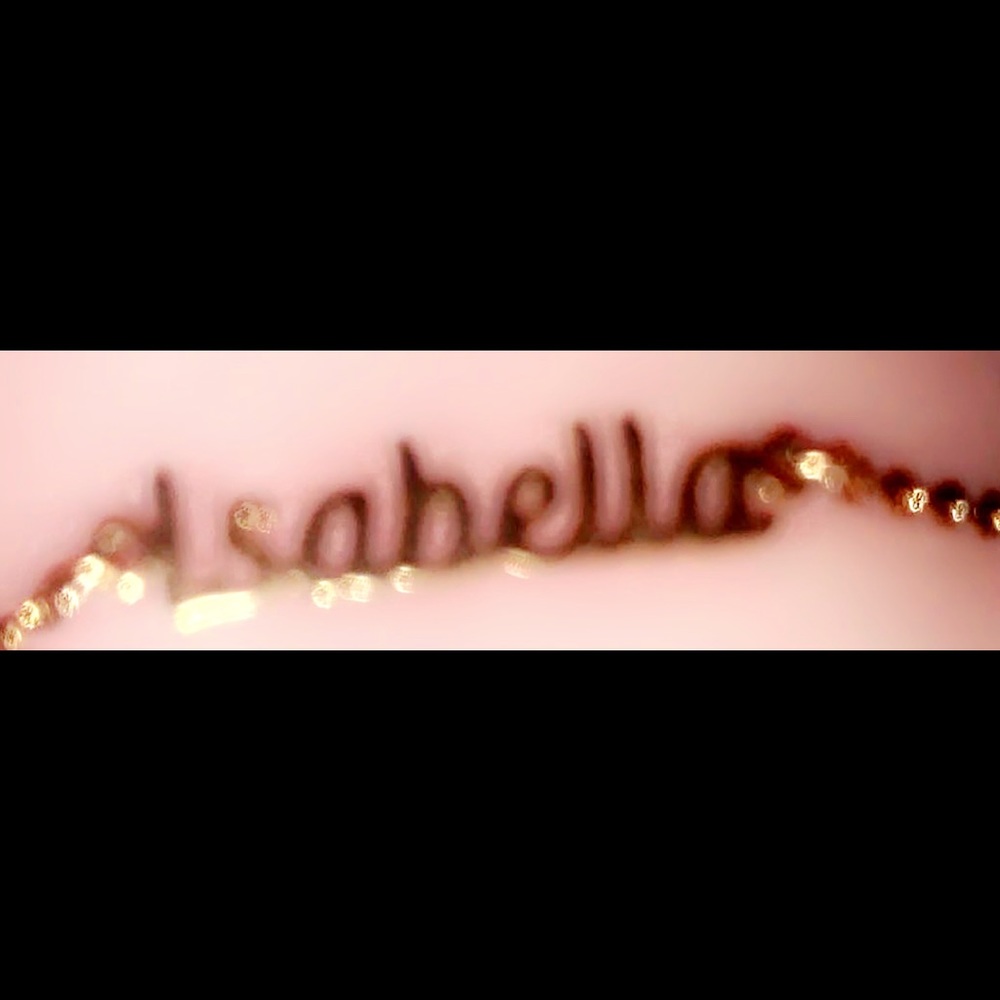 Meet your Posher, Isabel